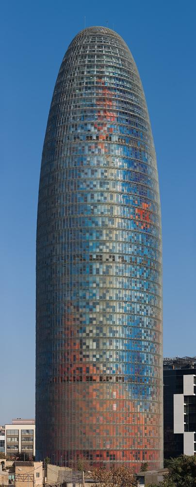 Spania — imagine ilustrativă: Torre Agbar - Barcelona, Spain - Jan 2007.jpg
