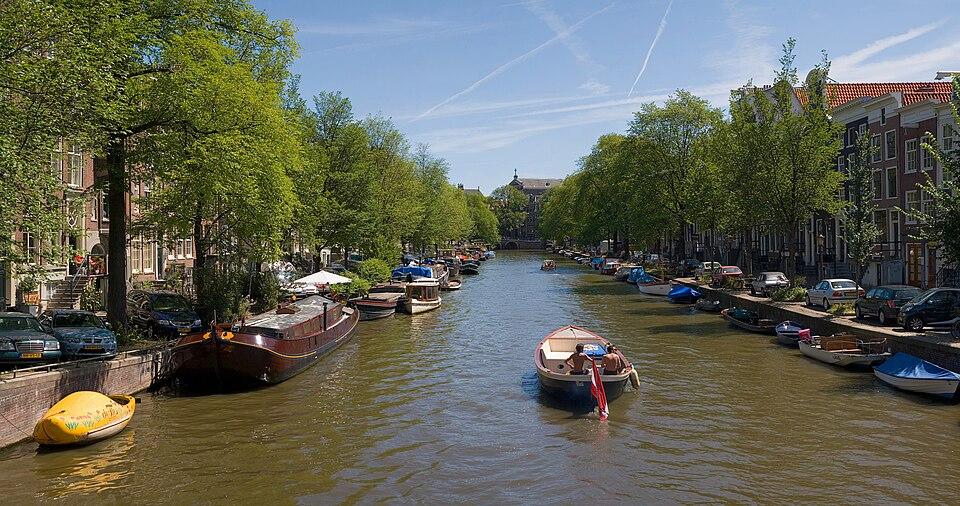 Olanda — imagine ilustrativă: Amsterdam Canals - July 2006.jpg