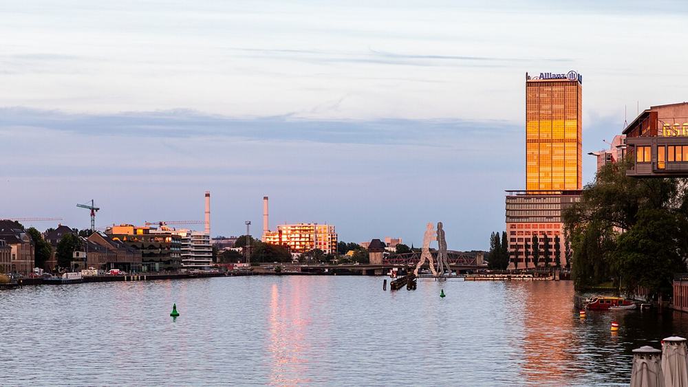 Berlin, Spree -- 2019 -- 4331.jpg